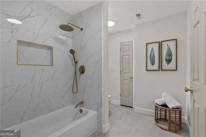 4049 Due West RD NW Marietta, GA 30064
