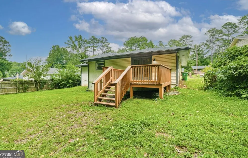 1877 Glenmar DR Decatur, GA 30032