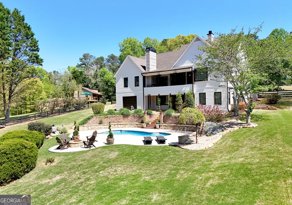204 Lynn LN Canton, GA 30115