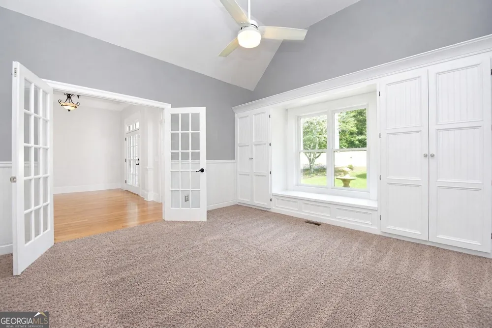 204 Lynn LN Canton, GA 30115
