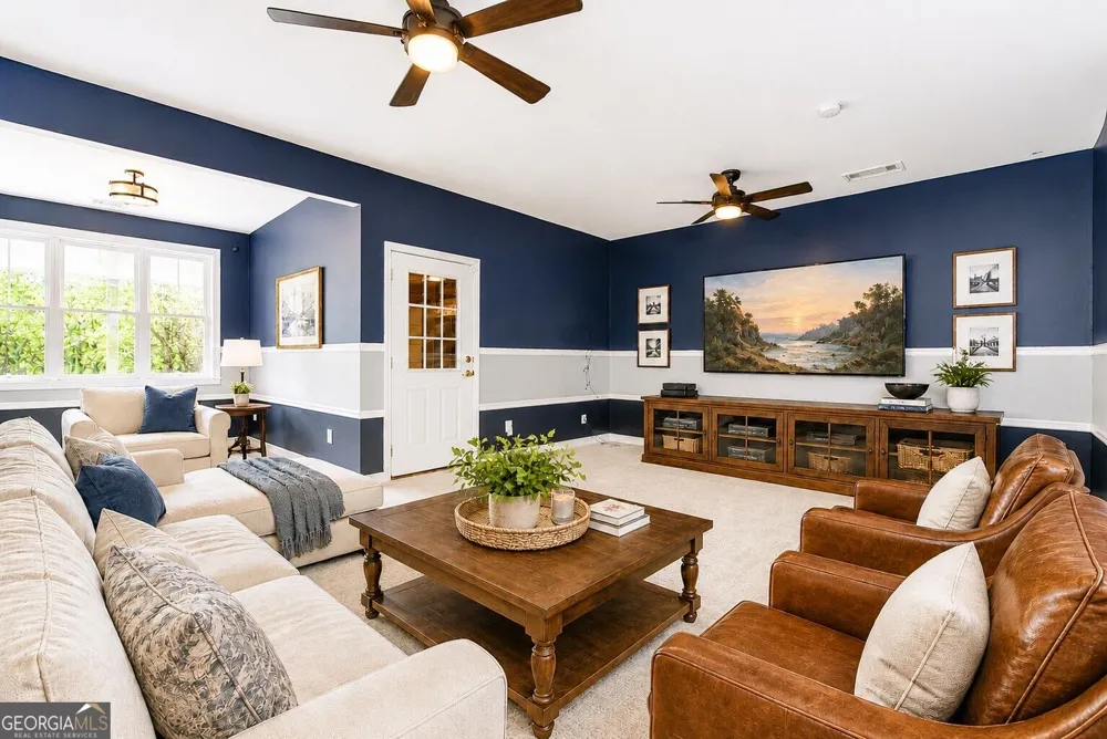 204 Lynn LN Canton, GA 30115