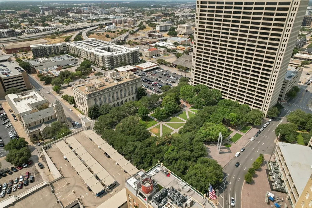 411 W 7th Street #906 Fort Worth, TX 76102