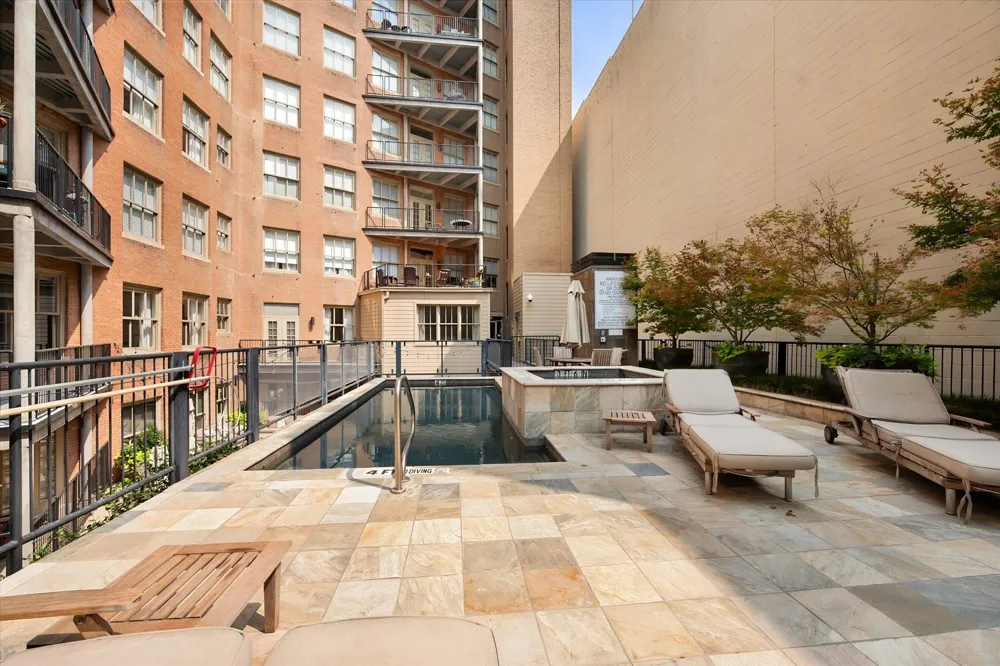 411 W 7th Street #906 Fort Worth, TX 76102