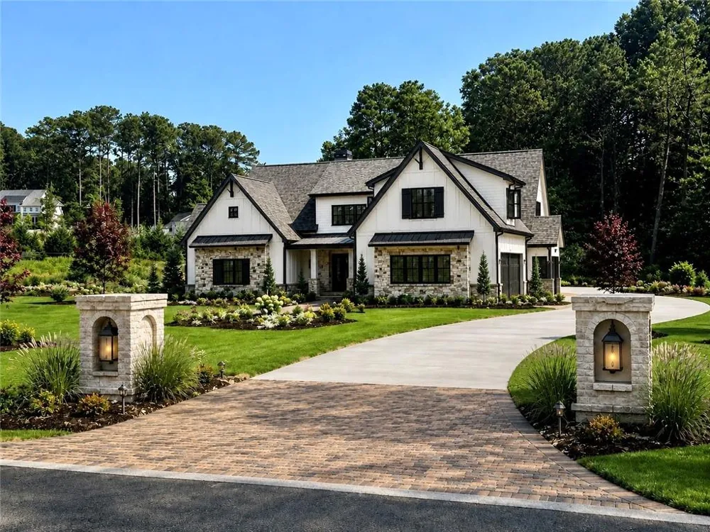 1013 Haddie Way Alpharetta, GA 30004