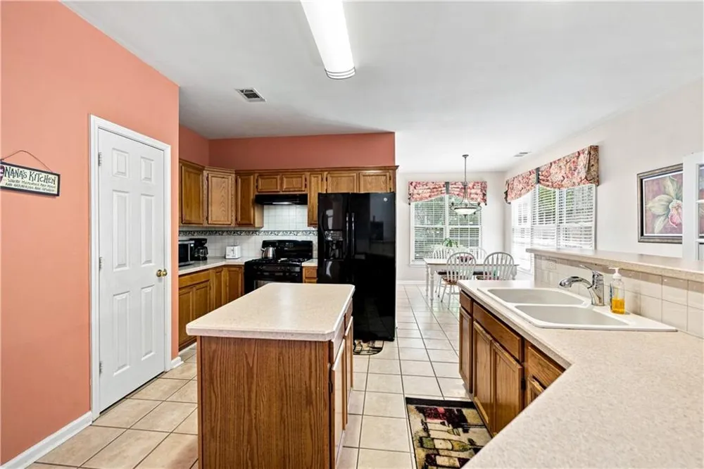 243 Harbor Pointe Drive Stone Mountain, GA 30087