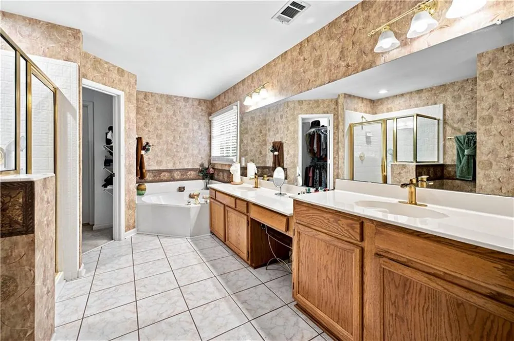 243 Harbor Pointe Drive Stone Mountain, GA 30087