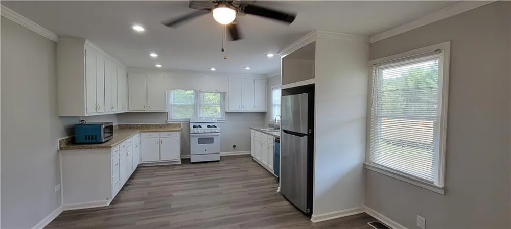 10326 Cumming Highway Canton, GA 30115