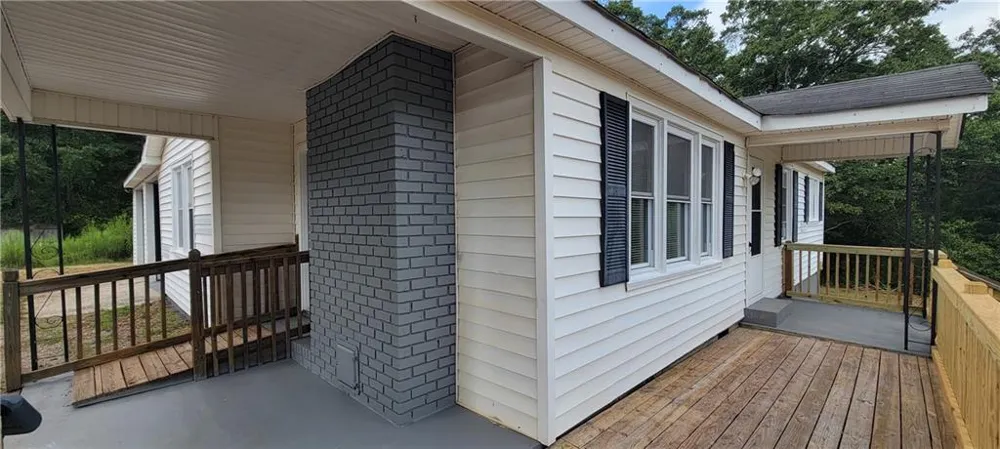 10326 Cumming Highway Canton, GA 30115