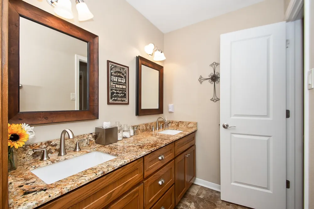 9112 Pilgrim Circle Rosharon, TX 77583