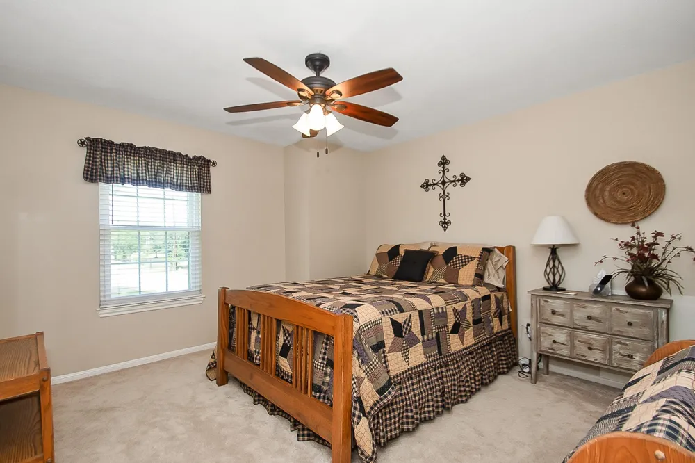 9112 Pilgrim Circle Rosharon, TX 77583