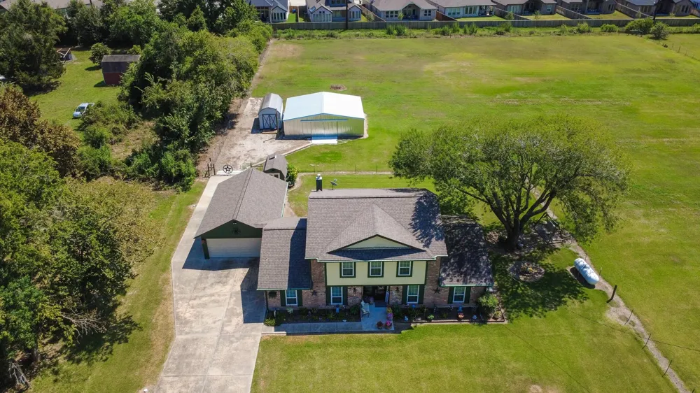 9112 Pilgrim Circle Rosharon, TX 77583
