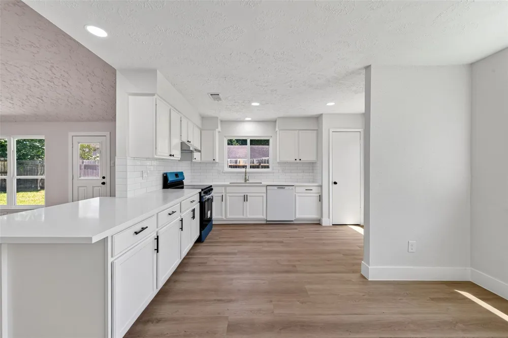 3711 Camphor Drive Houston, TX 77082
