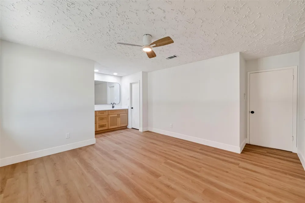 3711 Camphor Drive Houston, TX 77082