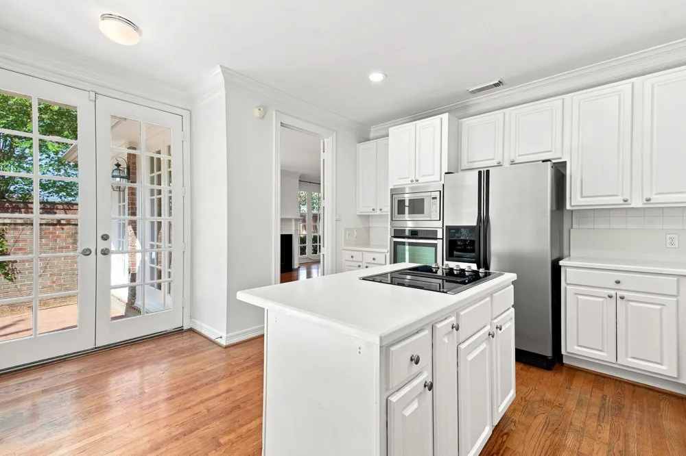 5597 Beverlyhill Street Houston, TX 77056