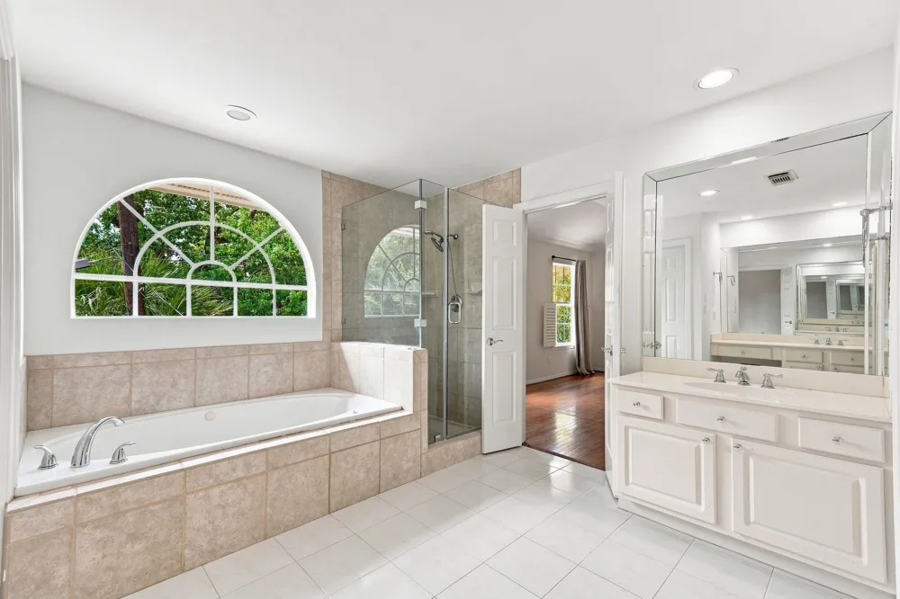 5597 Beverlyhill Street Houston, TX 77056