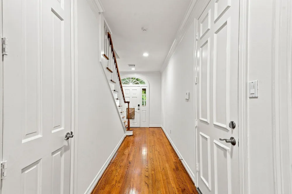 5597 Beverlyhill Street Houston, TX 77056