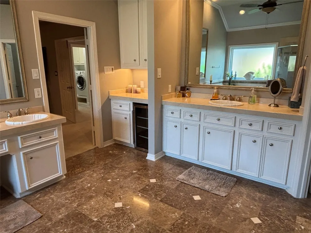 1407 Waterside Drive League City, TX 77573