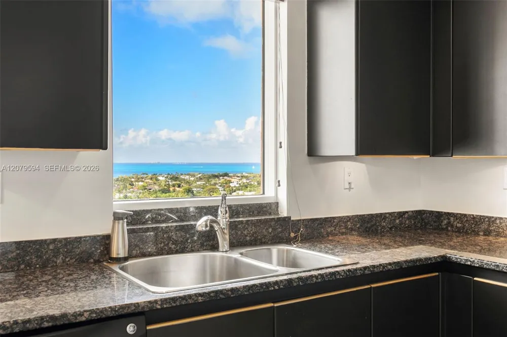 789 Crandon Blvd #1603 Key Biscayne, FL 33149