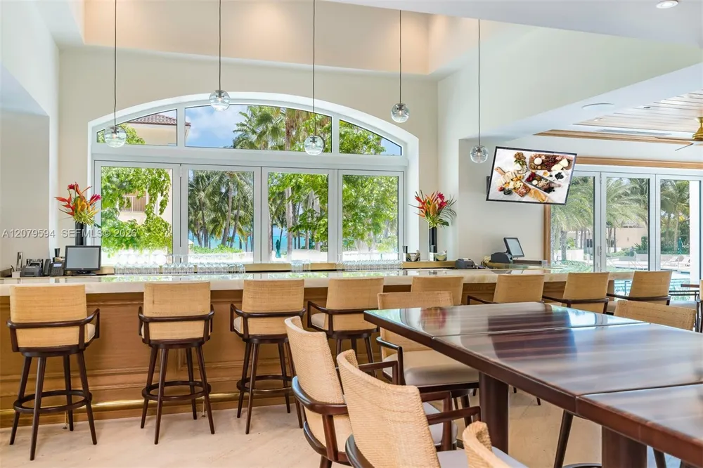 789 Crandon Blvd #1603 Key Biscayne, FL 33149