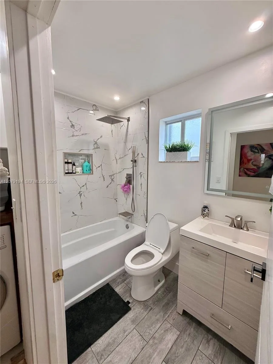 21780 SW 99th Pl Cutler Bay, FL 33190
