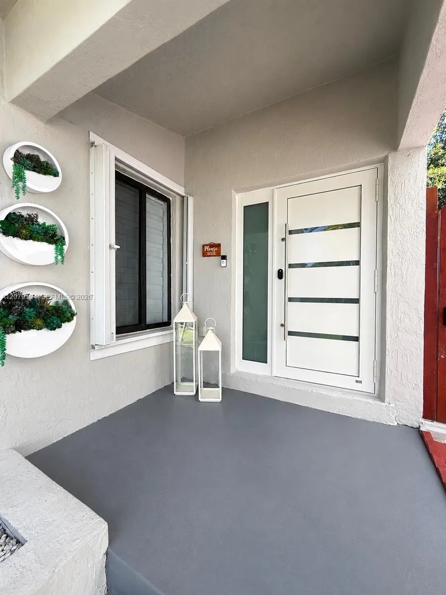 21780 SW 99th Pl Cutler Bay, FL 33190