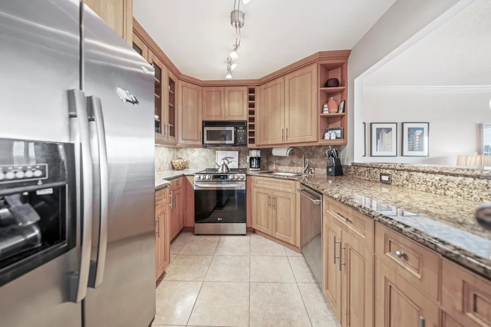 340 Sunset Drive #806 Fort Lauderdale, FL 33301