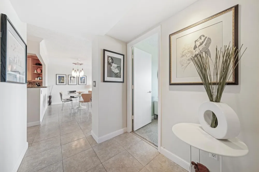 340 Sunset Drive #806 Fort Lauderdale, FL 33301