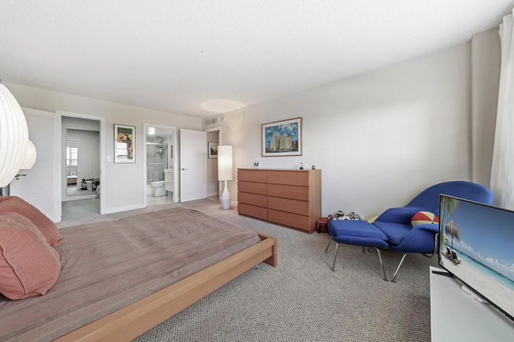 340 Sunset Drive #806 Fort Lauderdale, FL 33301