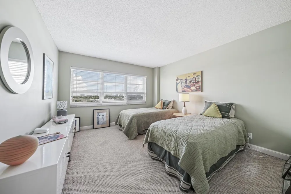 340 Sunset Drive #806 Fort Lauderdale, FL 33301