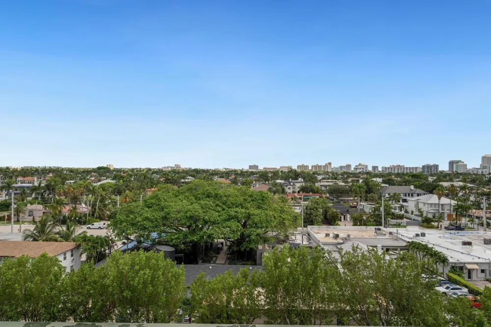 340 Sunset Drive #806 Fort Lauderdale, FL 33301