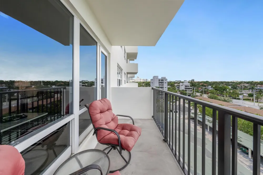340 Sunset Drive #806 Fort Lauderdale, FL 33301