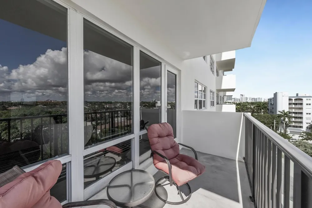 340 Sunset Drive #806 Fort Lauderdale, FL 33301