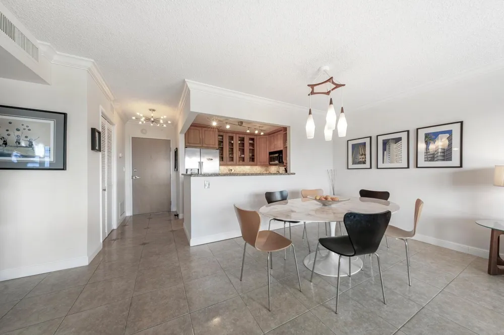 340 Sunset Drive #806 Fort Lauderdale, FL 33301