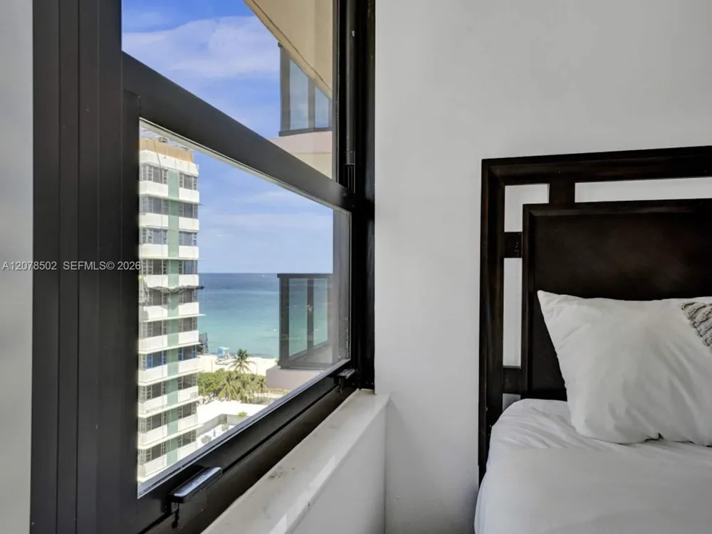 5225 Collins Ave #1516 Miami Beach, FL 33140