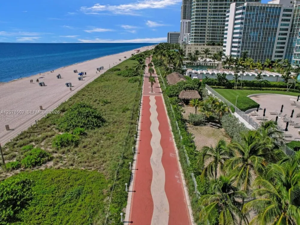 5225 Collins Ave #1516 Miami Beach, FL 33140
