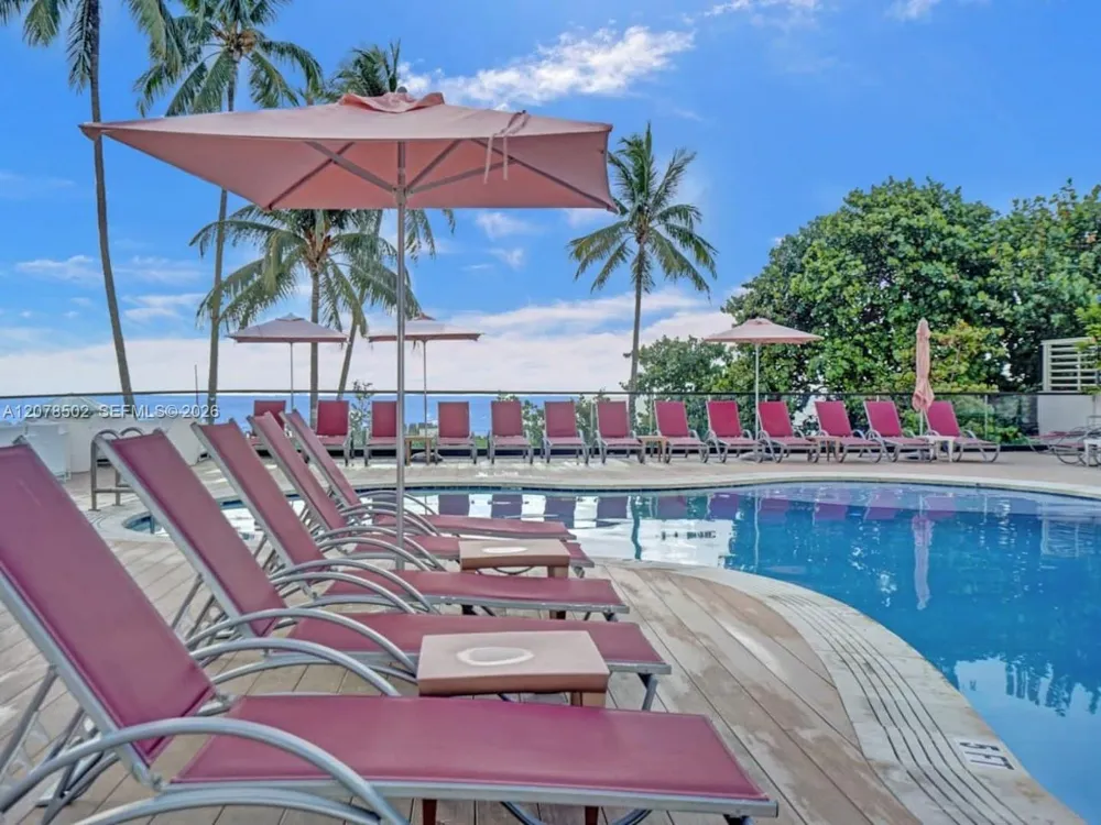 5225 Collins Ave #1516 Miami Beach, FL 33140