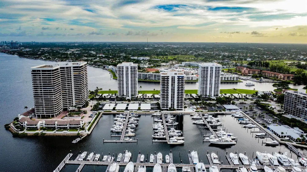 100 Lakeshore Drive #1453 North Palm Beach, FL 33408