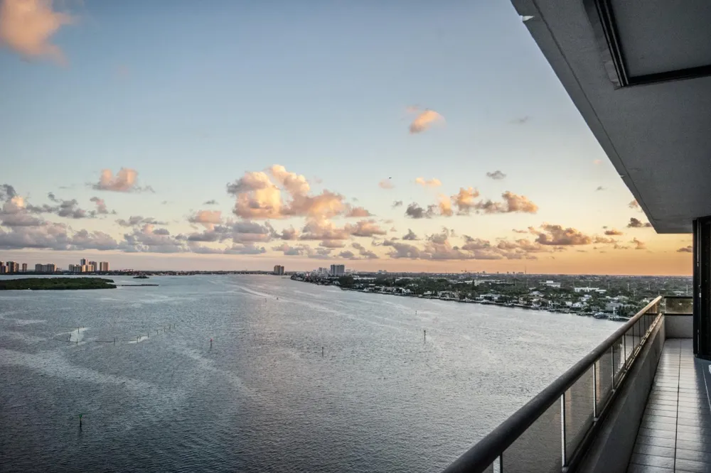 100 Lakeshore Drive #1453 North Palm Beach, FL 33408