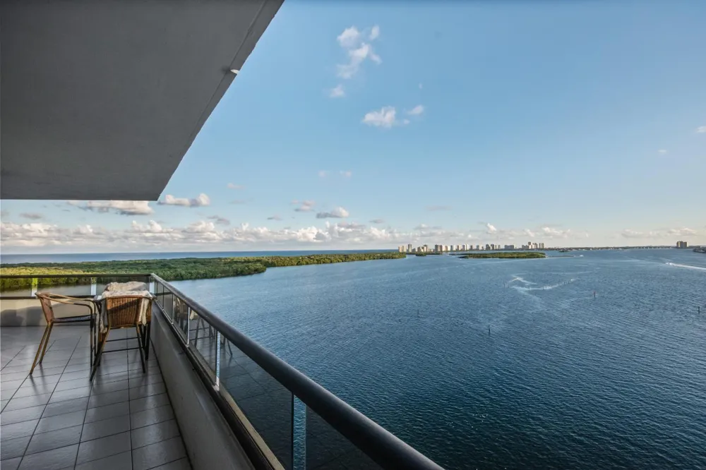 100 Lakeshore Drive #1453 North Palm Beach, FL 33408