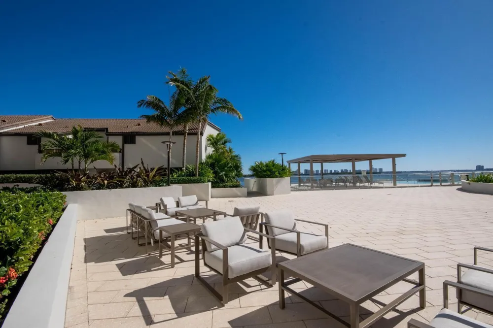 100 Lakeshore Drive #1453 North Palm Beach, FL 33408