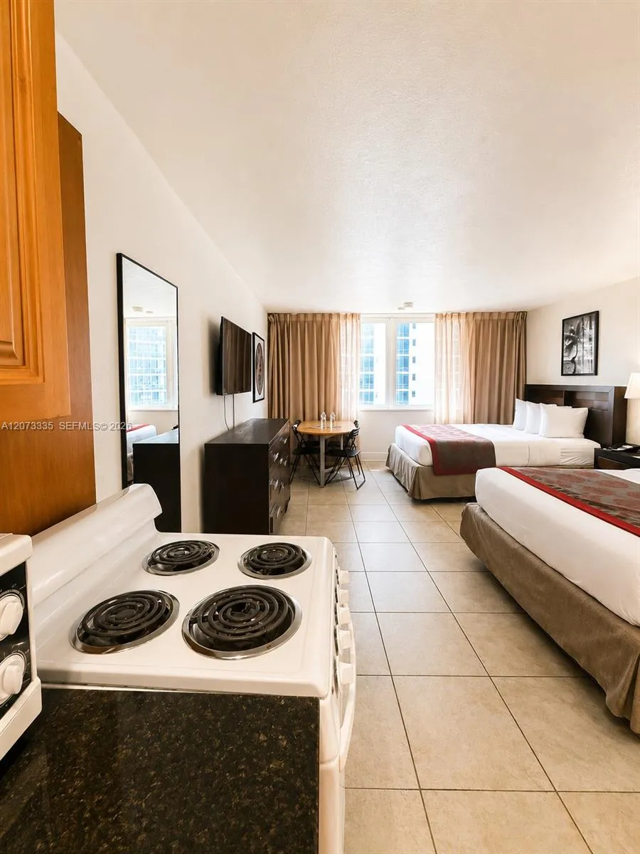 19201 Collins Ave #828 Sunny Isles Beach, FL 33160