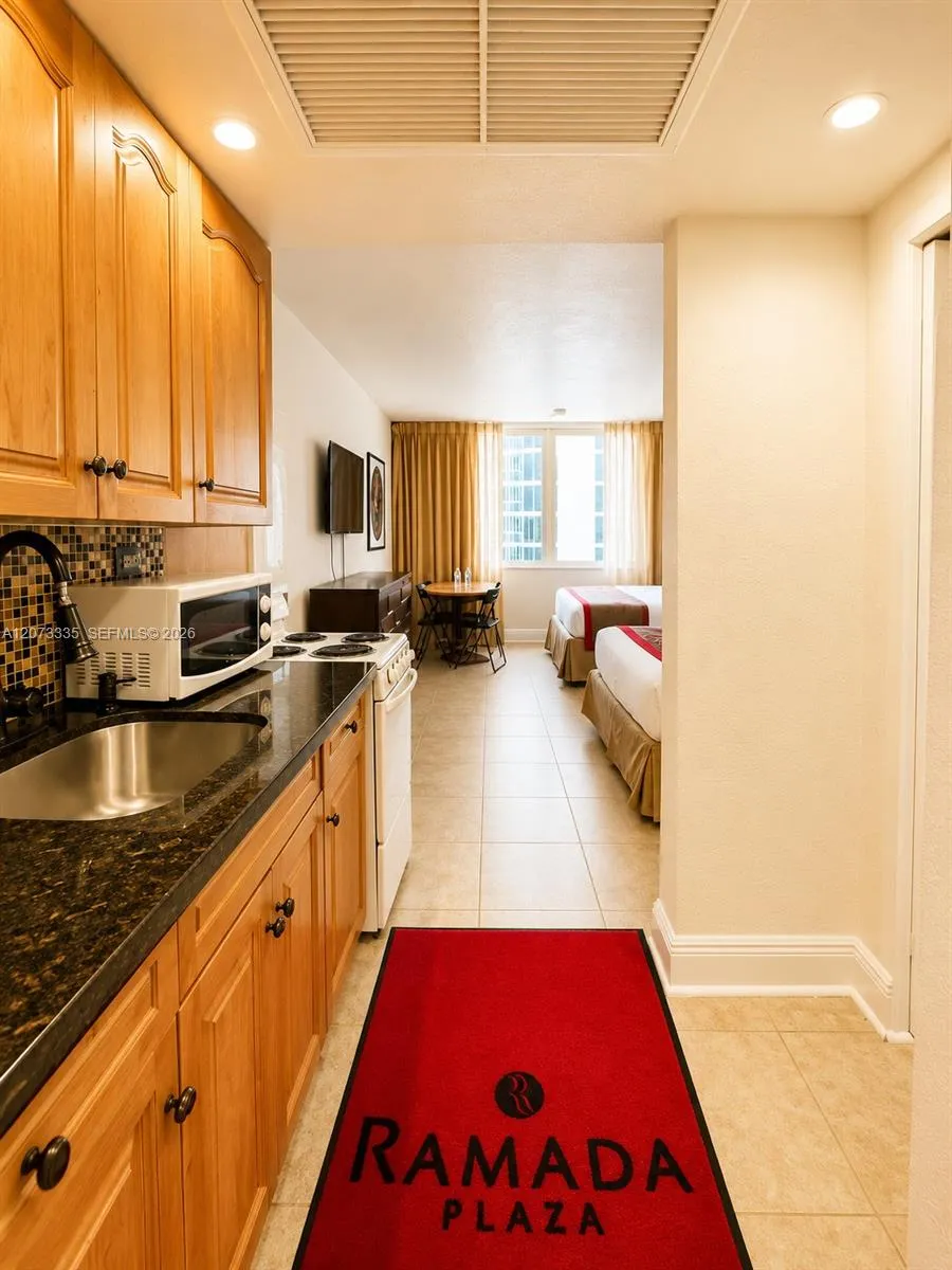 19201 Collins Ave #828 Sunny Isles Beach, FL 33160