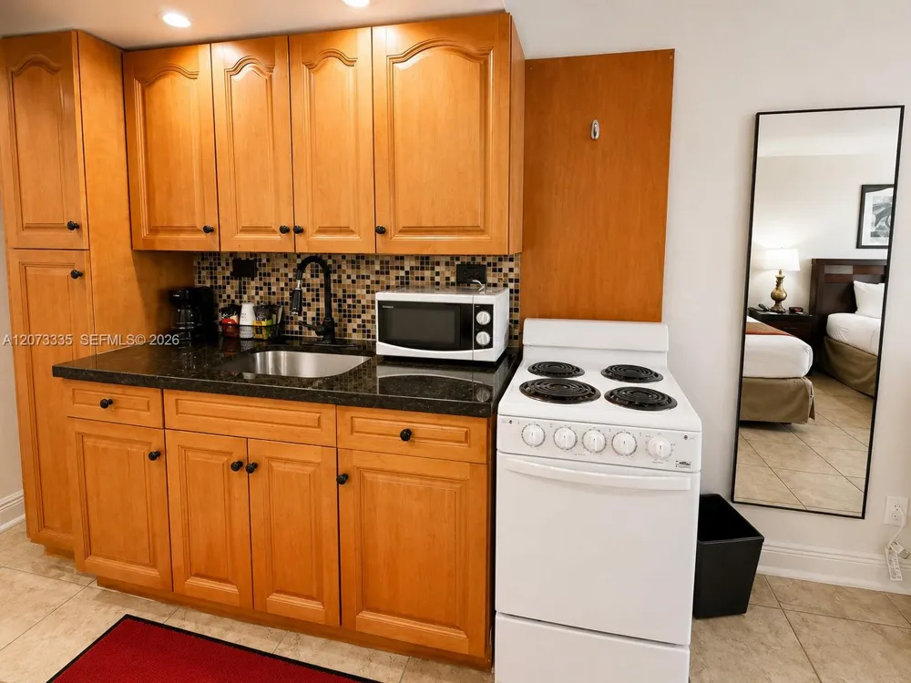 19201 Collins Ave #828 Sunny Isles Beach, FL 33160