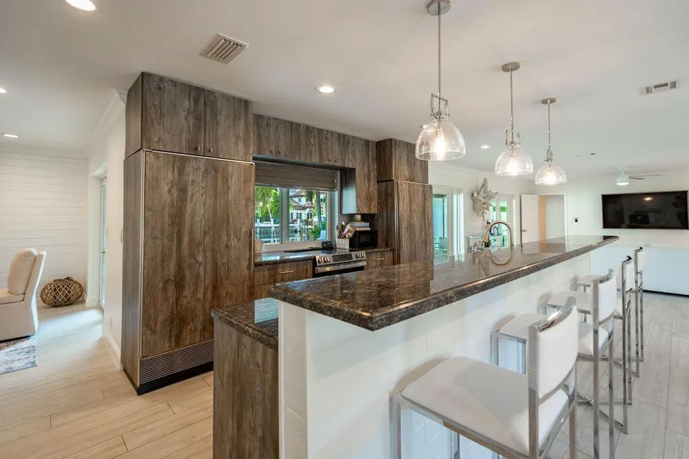 2401 NE 33RD STREET Lighthouse Point, FL 33064