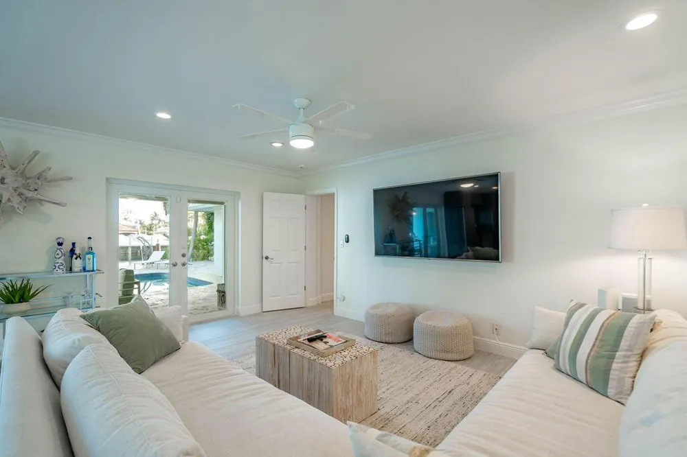 2401 NE 33RD STREET Lighthouse Point, FL 33064