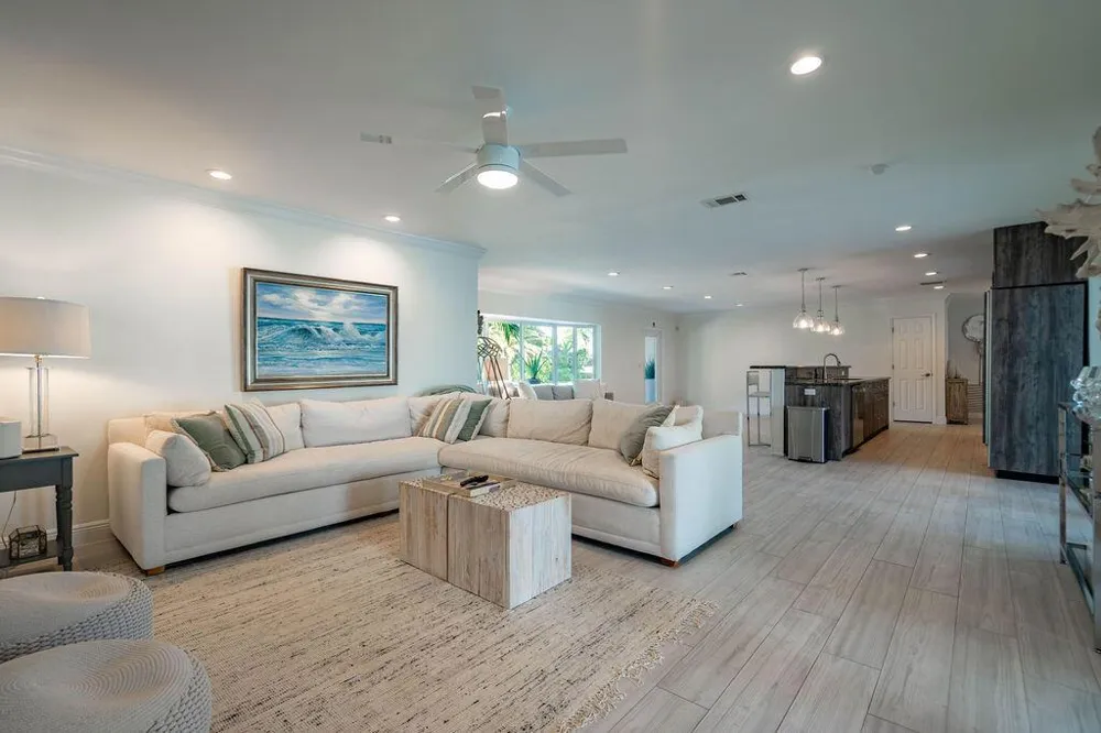 2401 NE 33RD STREET Lighthouse Point, FL 33064
