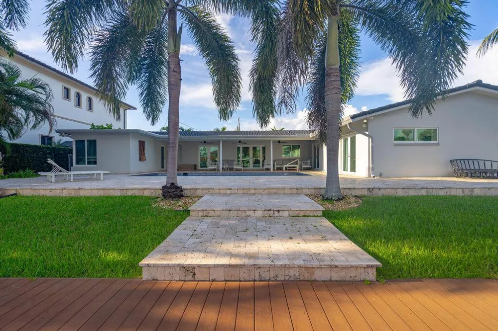 2401 NE 33RD STREET Lighthouse Point, FL 33064