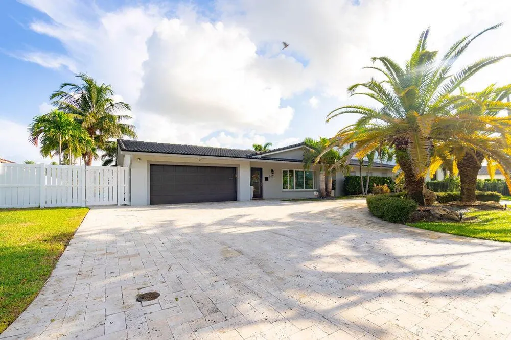 2401 NE 33RD STREET Lighthouse Point, FL 33064