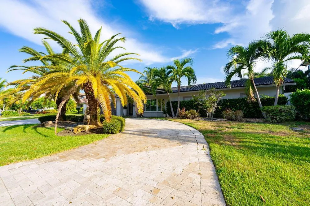 2401 NE 33RD STREET Lighthouse Point, FL 33064