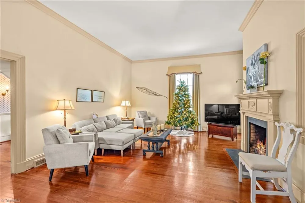 321 W Bank Street Salisbury, NC 28144